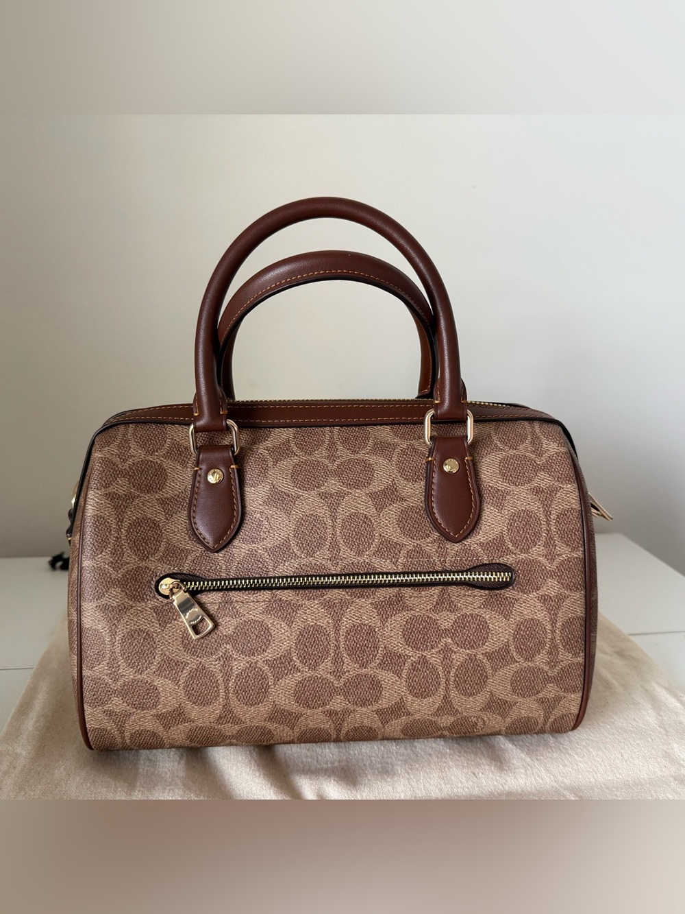 Coach Tan Signature Rowan w/matching accessories. - Picture 11 of 16